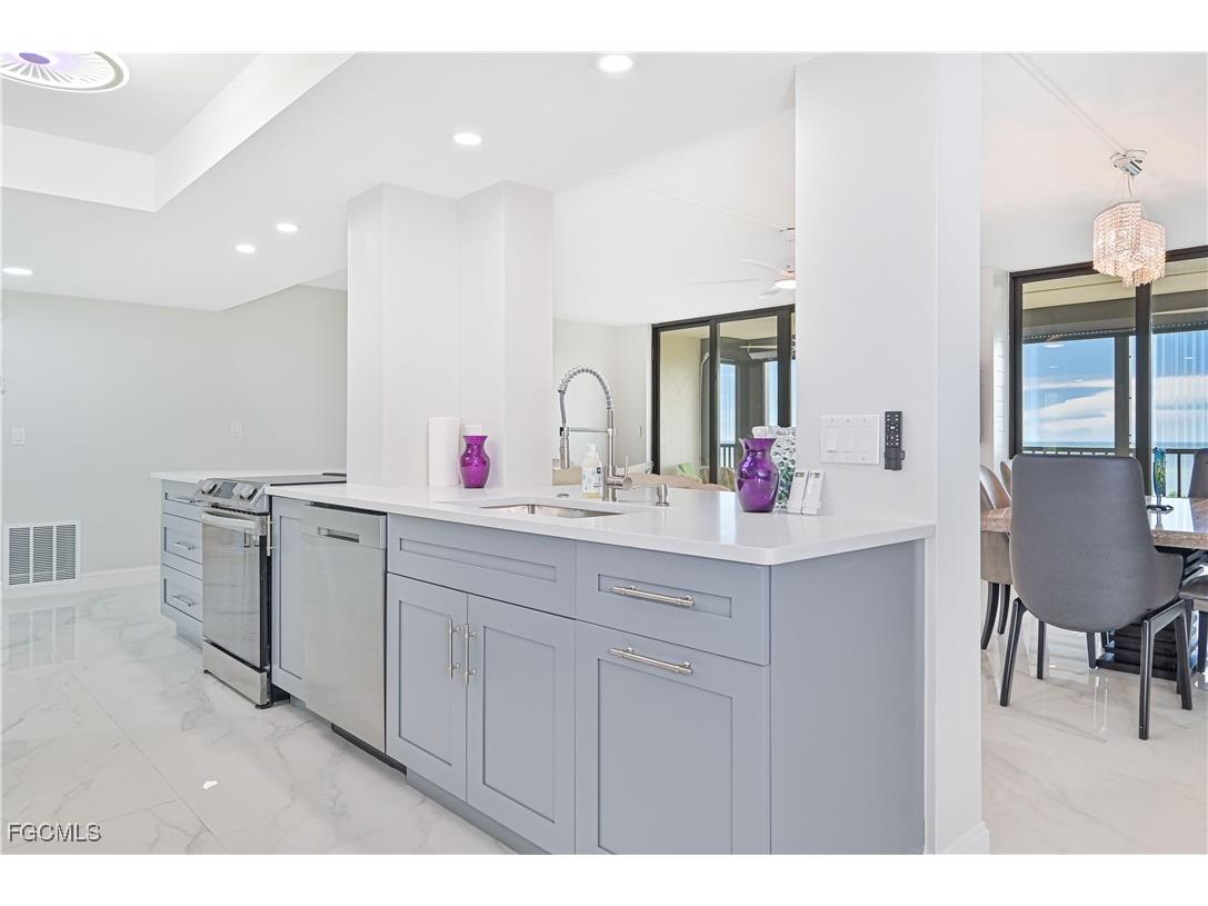 15 Bluebill Avenue #1004 Naples FL 34108 2025020284 image17