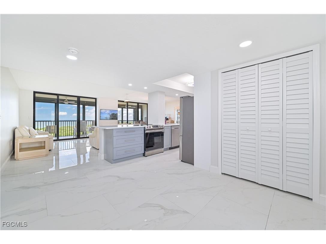 15 Bluebill Avenue #1004 Naples FL 34108 2025020284 image18