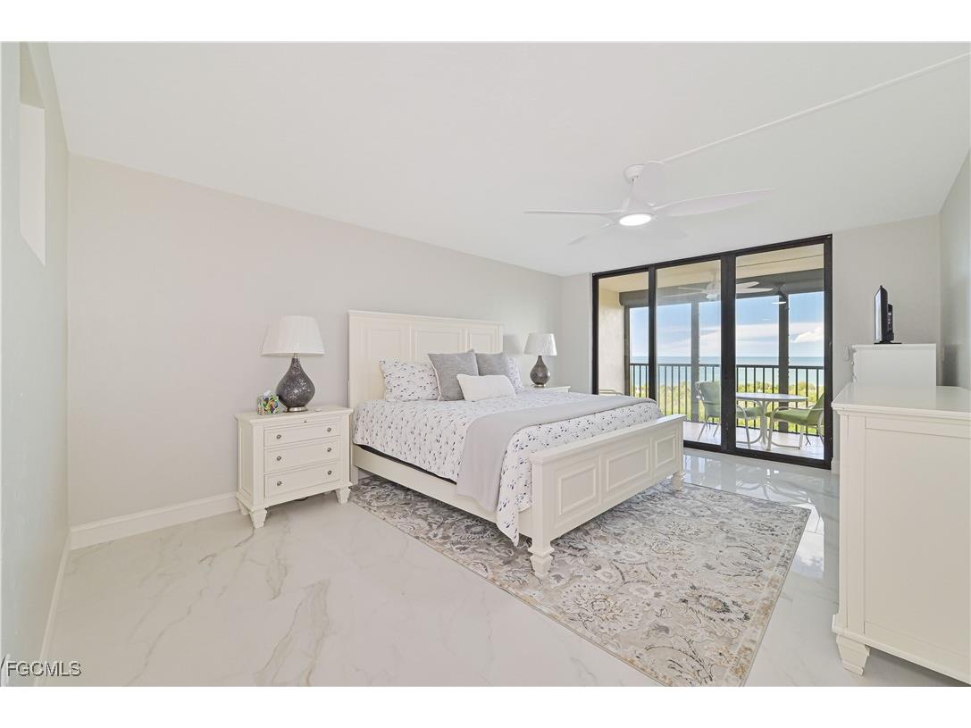 15 Bluebill Avenue #1004 Naples FL 34108 2025020284 image20