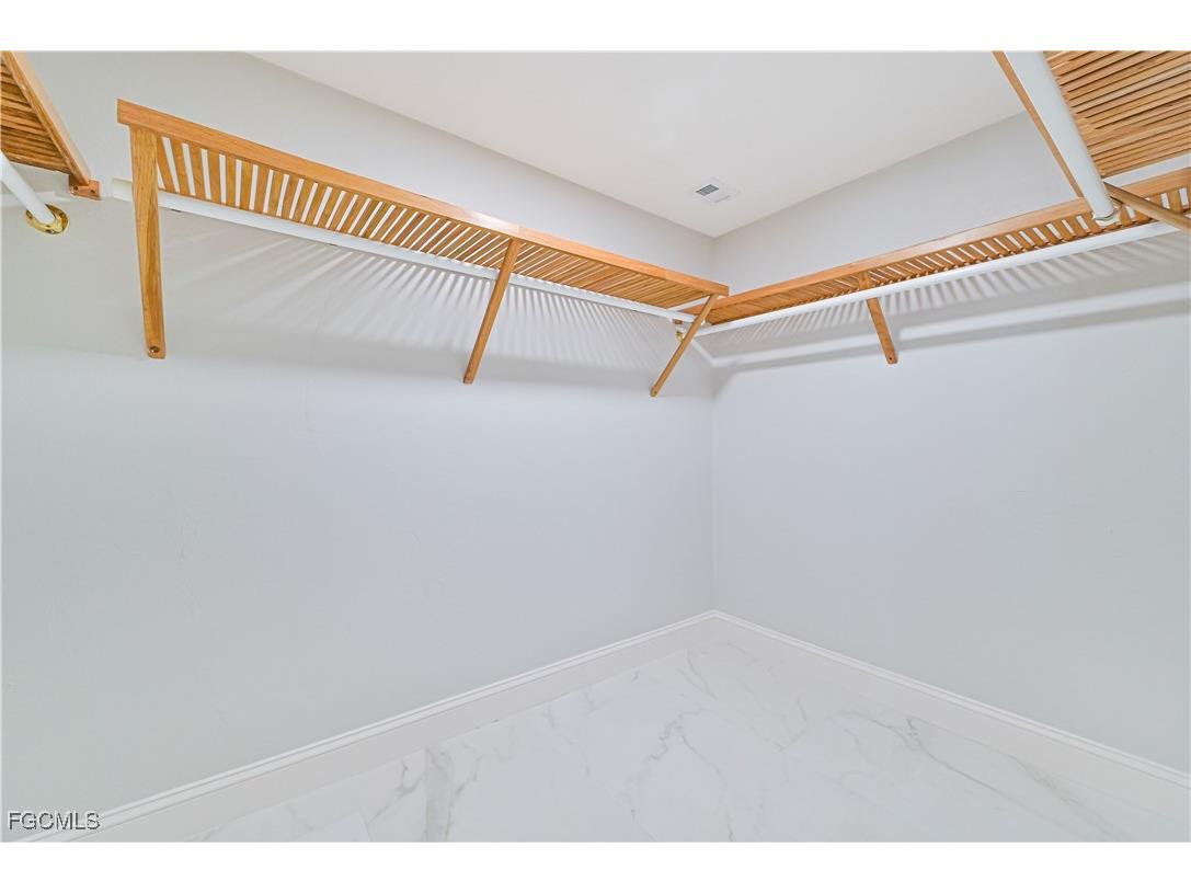 15 Bluebill Avenue #1004 Naples FL 34108 2025020284 image22