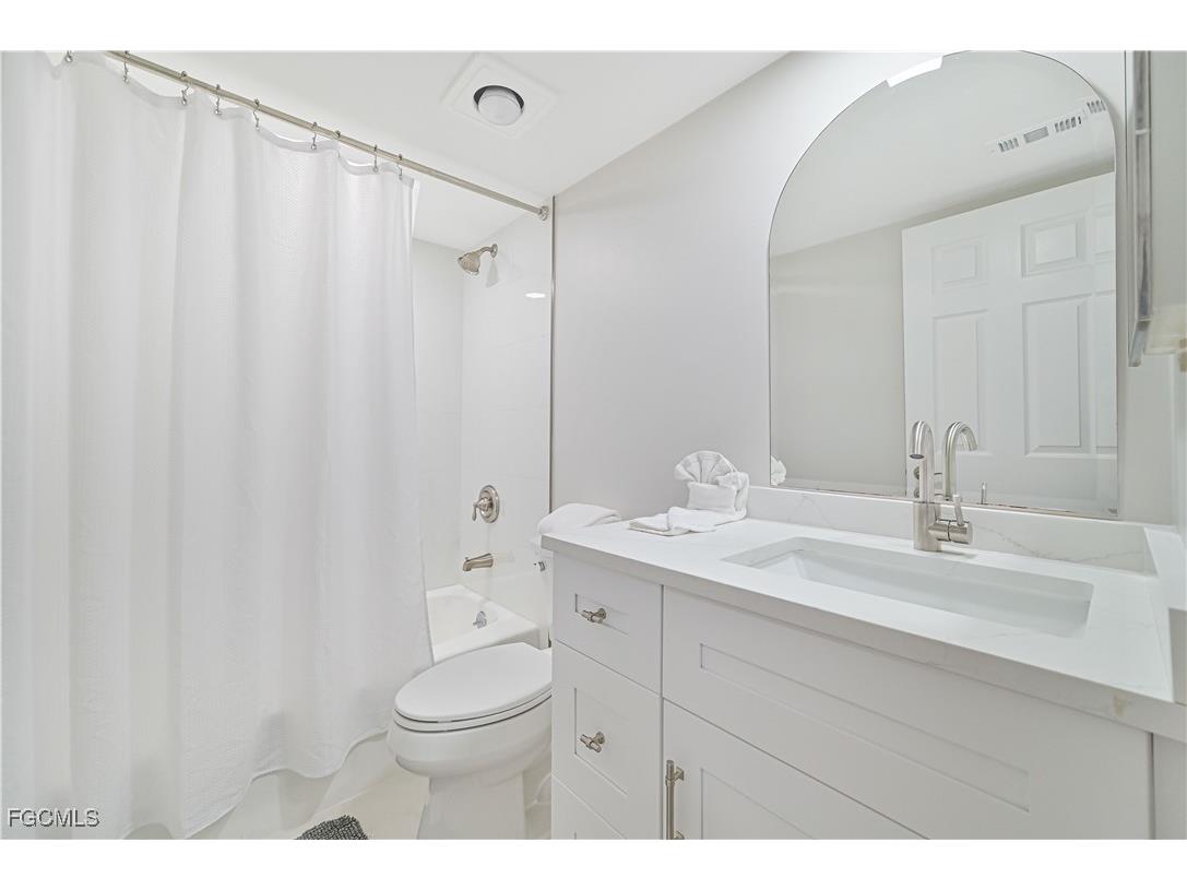 15 Bluebill Avenue #1004 Naples FL 34108 2025020284 image36