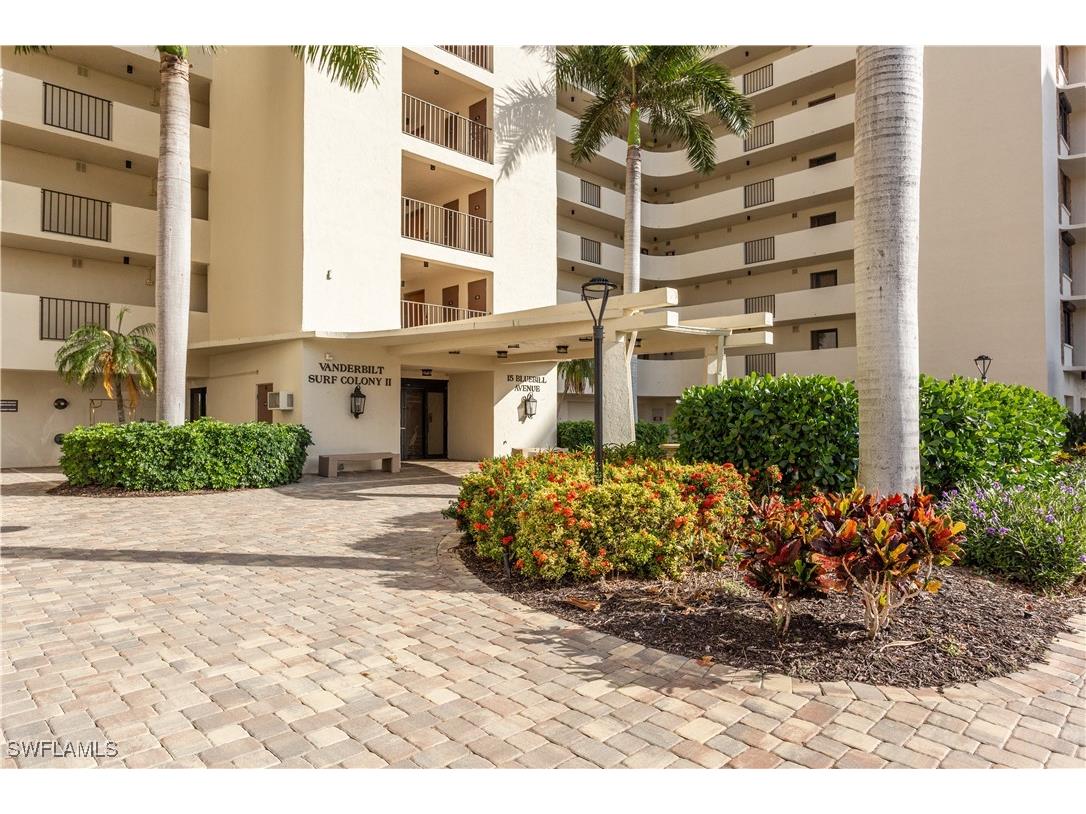 15 Bluebill Avenue #1006 Naples FL 34108 225075996 image1