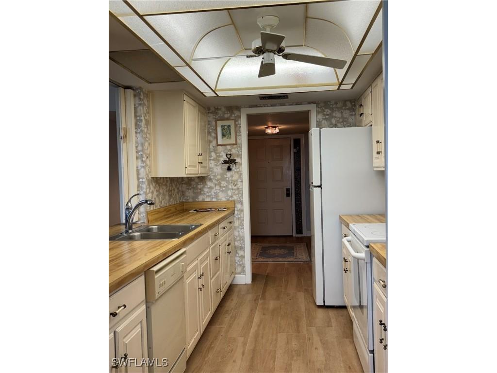 15 Bluebill Avenue #1006 Naples FL 34108 225083790 image10