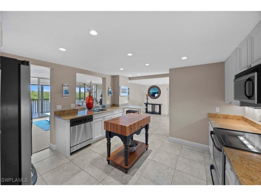 15 Bluebill Avenue #103AA Naples FL 34108 225059588 image5