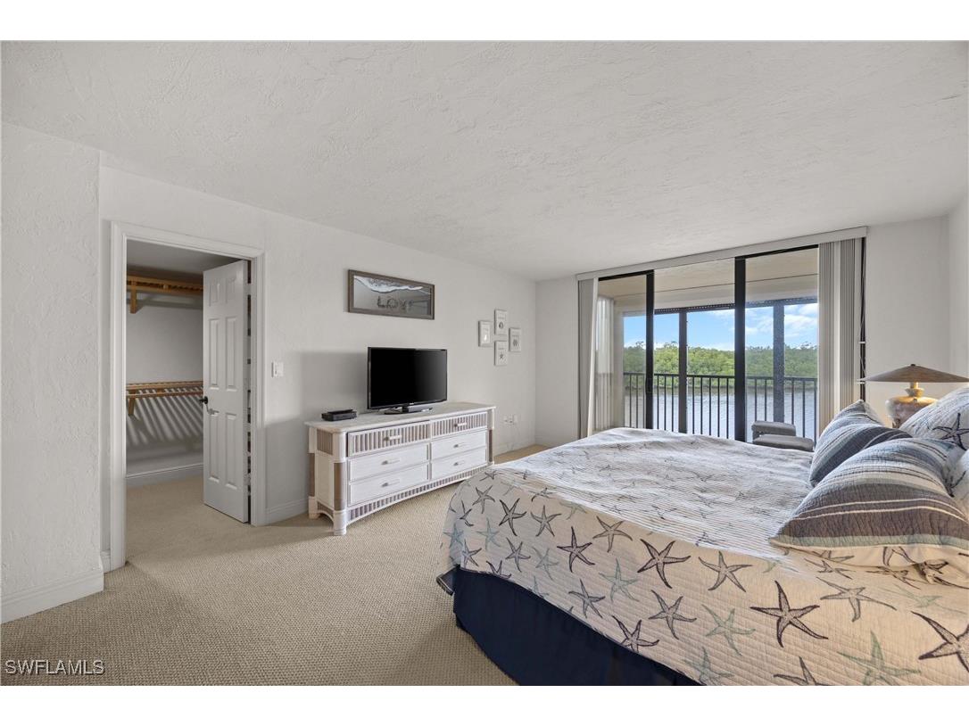 15 Bluebill Avenue #103S Naples FL 34108 225077359 image23