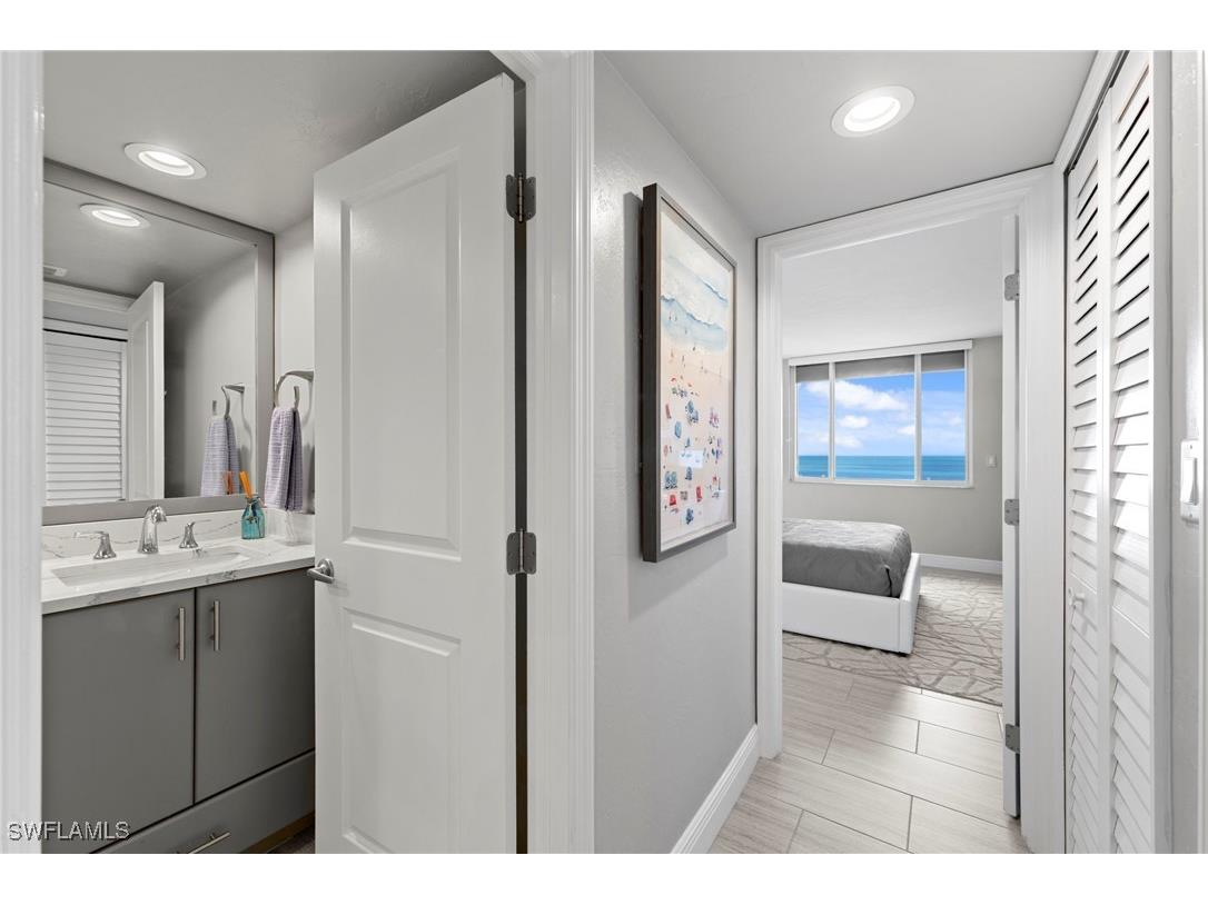 15 Bluebill Avenue #1105 Naples FL 34108 225077312 image31