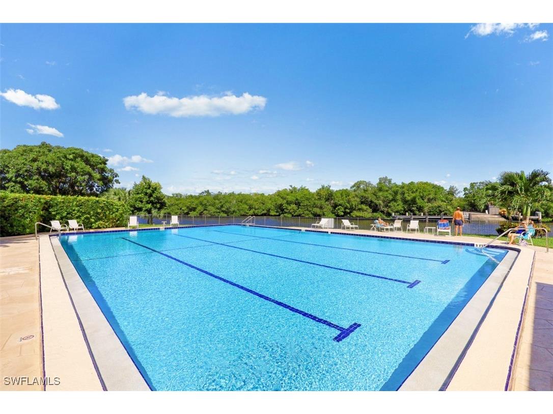 15 Bluebill Avenue #206 Naples FL 34108 226002833 image2