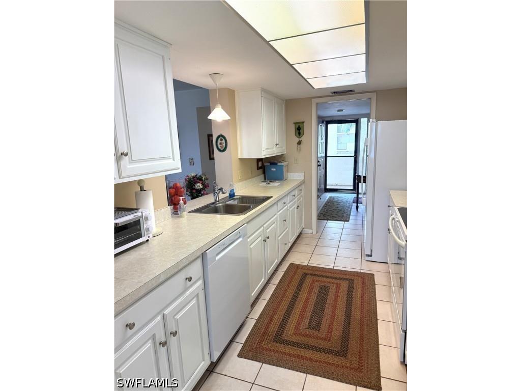 15 Bluebill Avenue #206 Naples FL 34108 226002833 image6