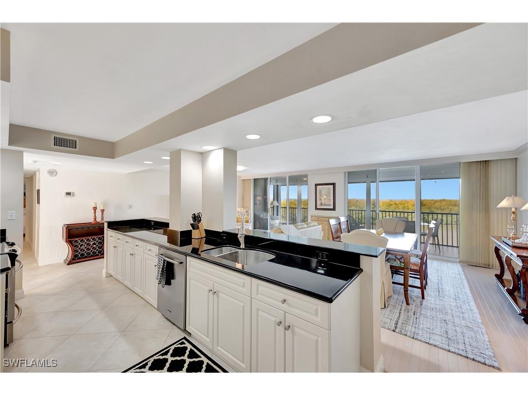 15 Bluebill Avenue #304 Naples FL 34108 225008282 image11