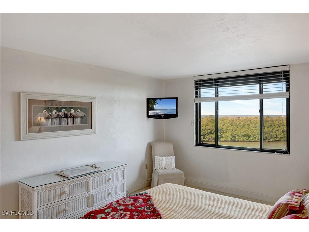 15 Bluebill Avenue #304 Naples FL 34108 225008282 image36