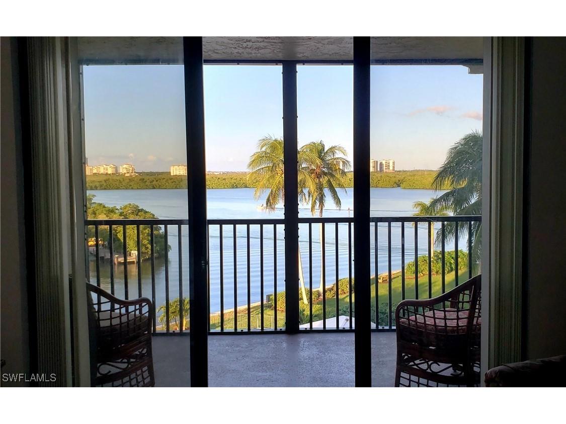 15 Bluebill Avenue #406 Naples FL 34108 225076533 image1