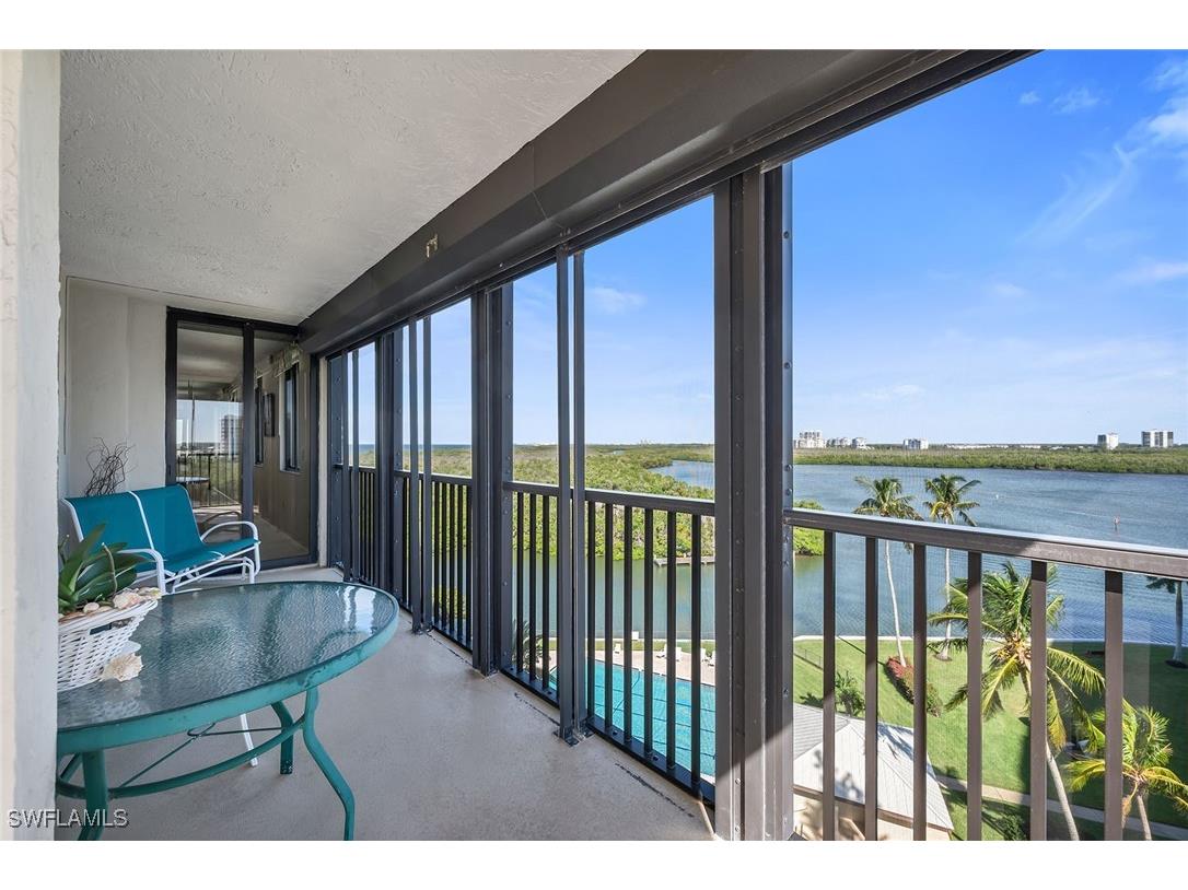 15 Bluebill Avenue #706 Naples FL 34108 225000438 image1