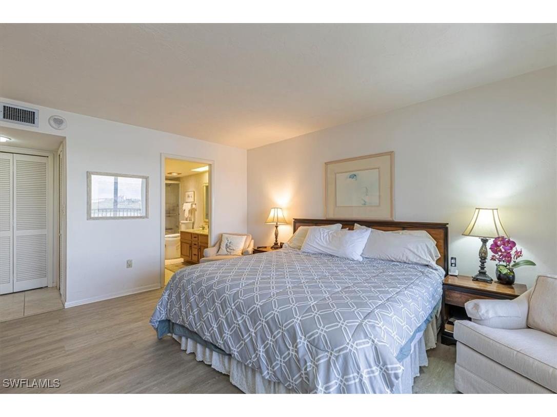 15 Bluebill Avenue #806 Naples FL 34108 225080118 image16