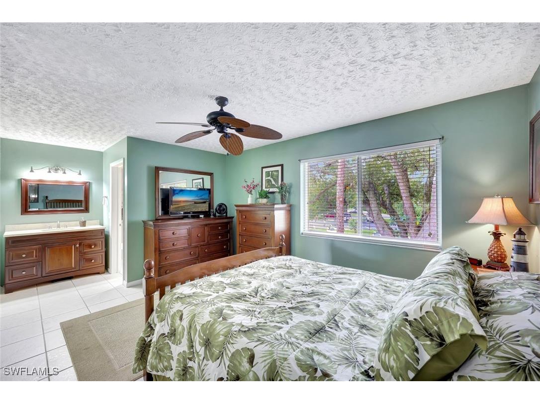 15 Bob O Link Court #15B Naples FL 34105 225075984 image6