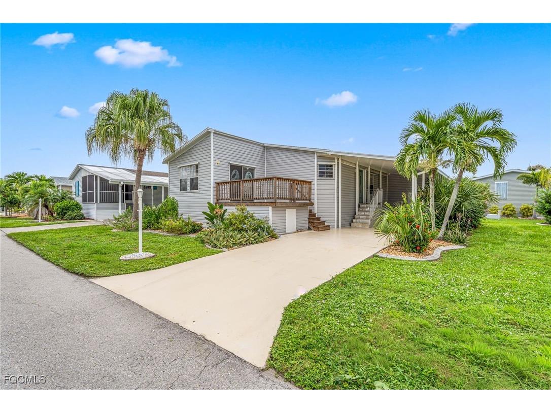 15 Freeman Avenue Punta Gorda FL 33950 2025017484 image1
