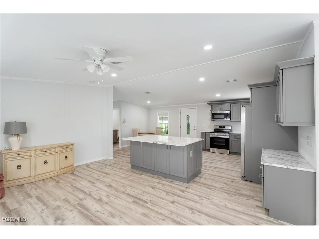 15 Freeman Avenue Punta Gorda FL 33950 2025017484 image8