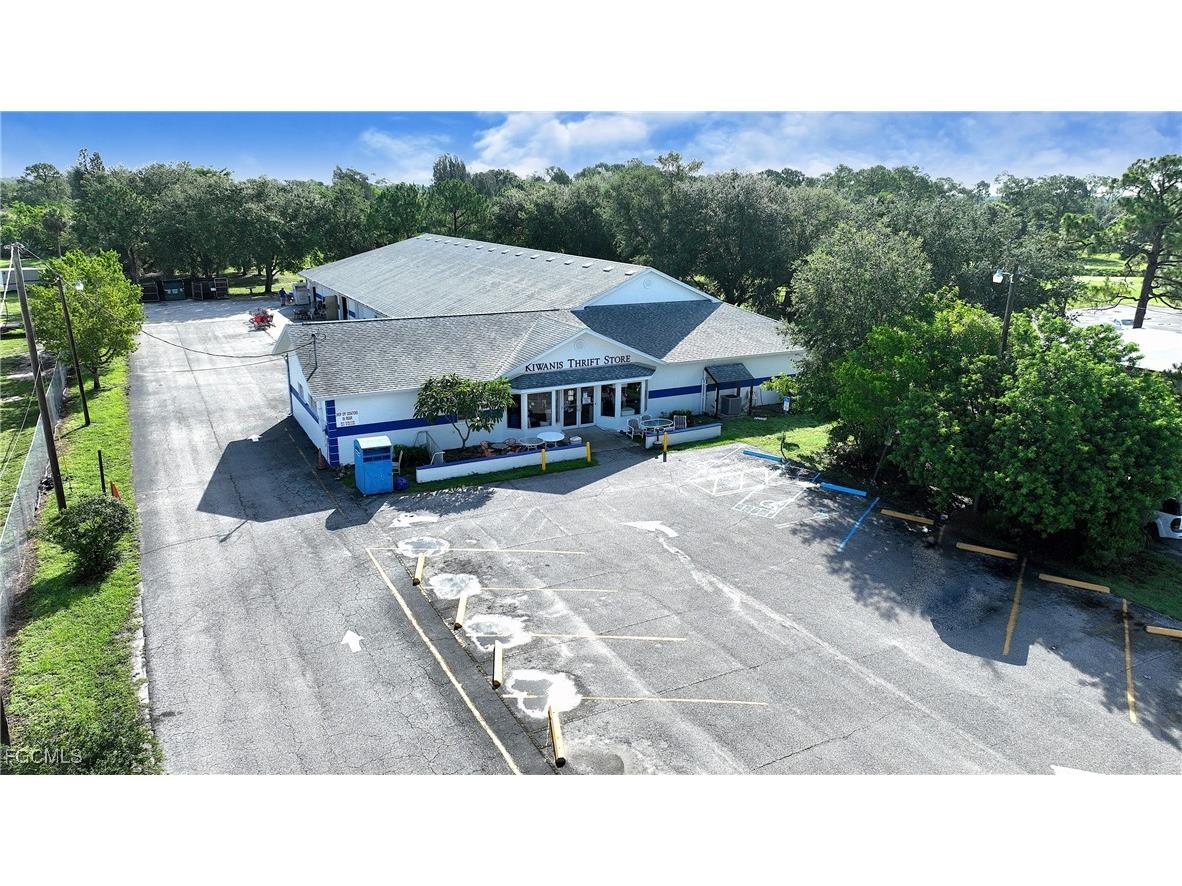 15 Homestead Road S Lehigh Acres FL 33936 2025000500 image2