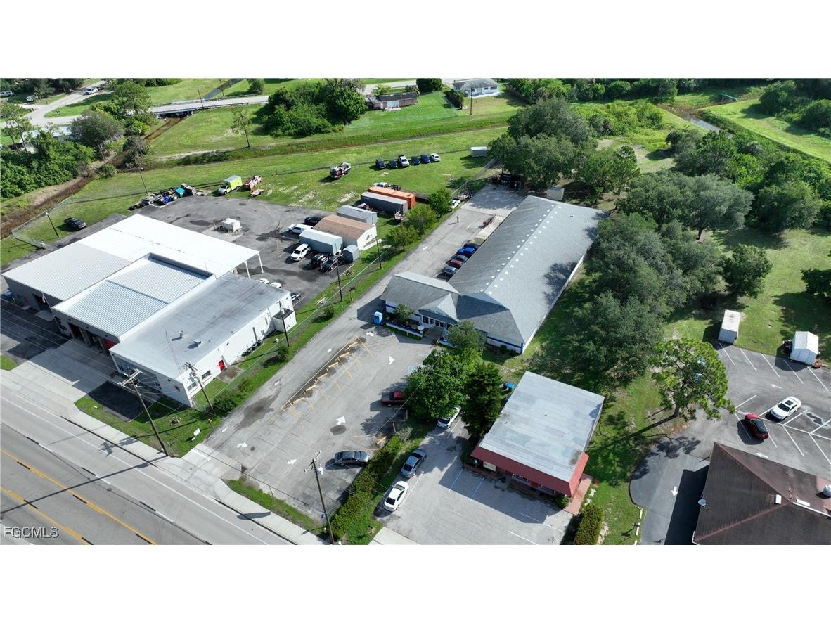 15 Homestead Road S Lehigh Acres FL 33936 2025000500 image28
