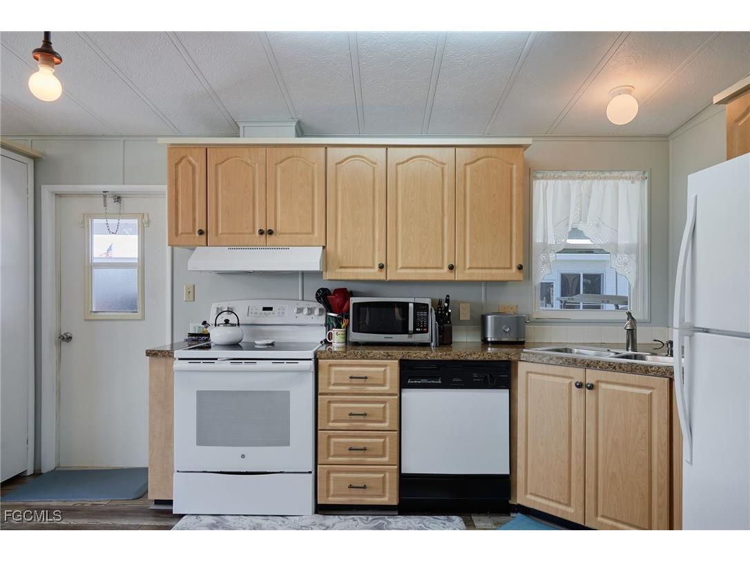 15 Ilex Street Alva FL 33920 2025012776 image7