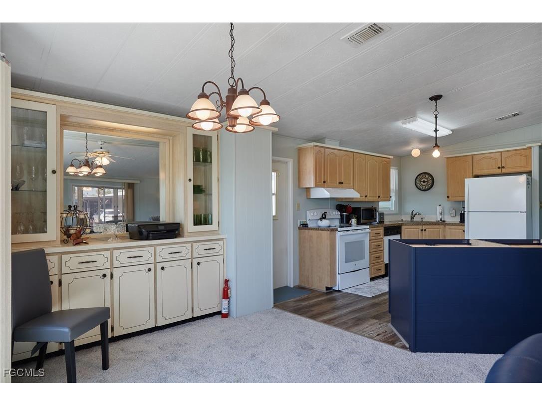 15 Ilex Street Alva FL 33920 2025012776 image8