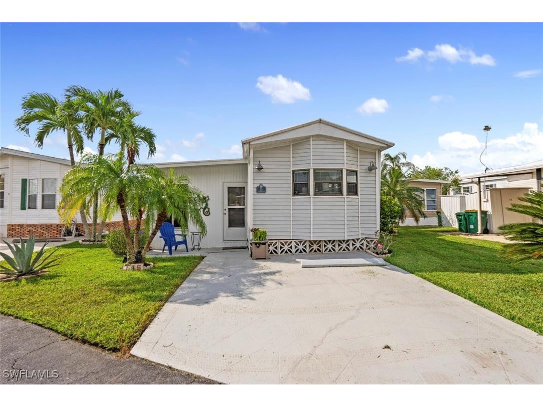 15 Zircon Drive #15Z Naples FL 34114 224065997 image1