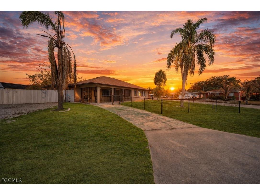 15 Willow Street Lehigh Acres FL 33936 2026009297 image1