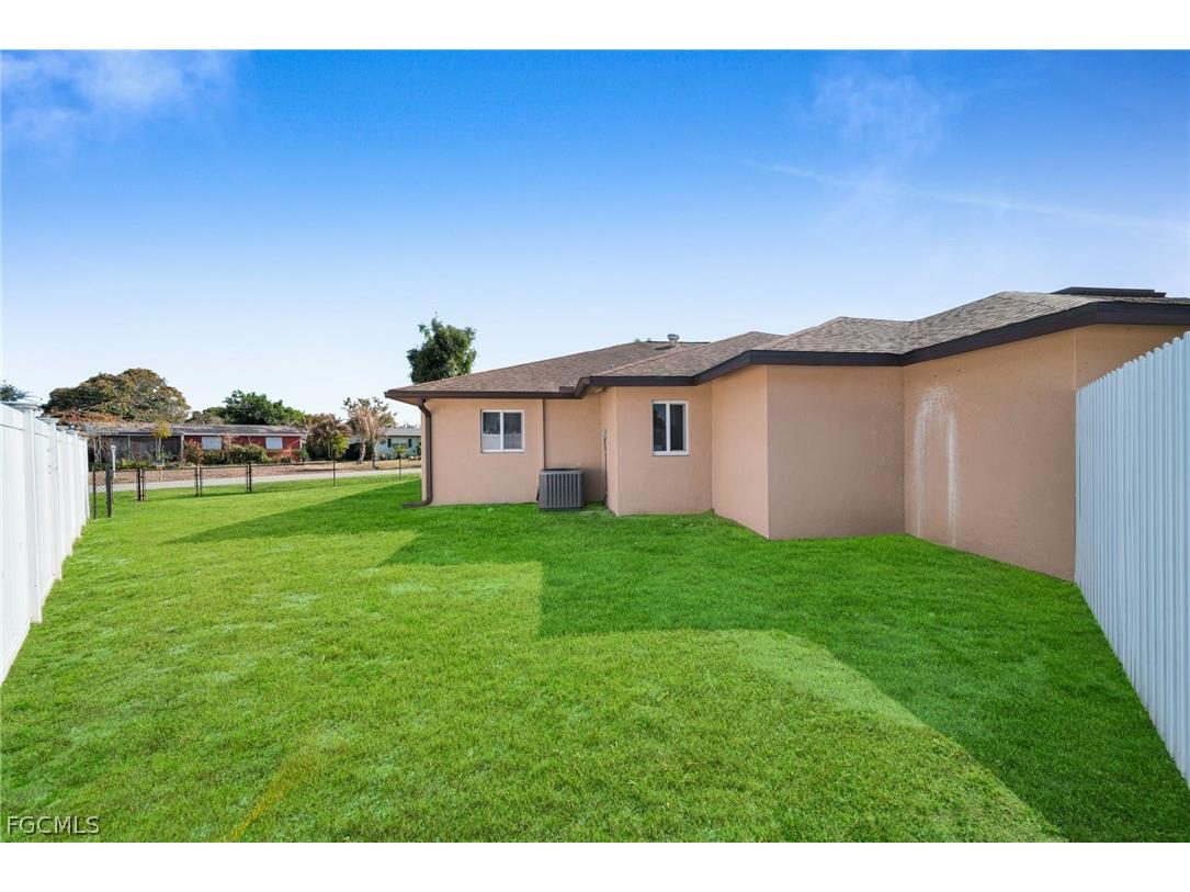 15 Willow Street Lehigh Acres FL 33936 2026009297 image26