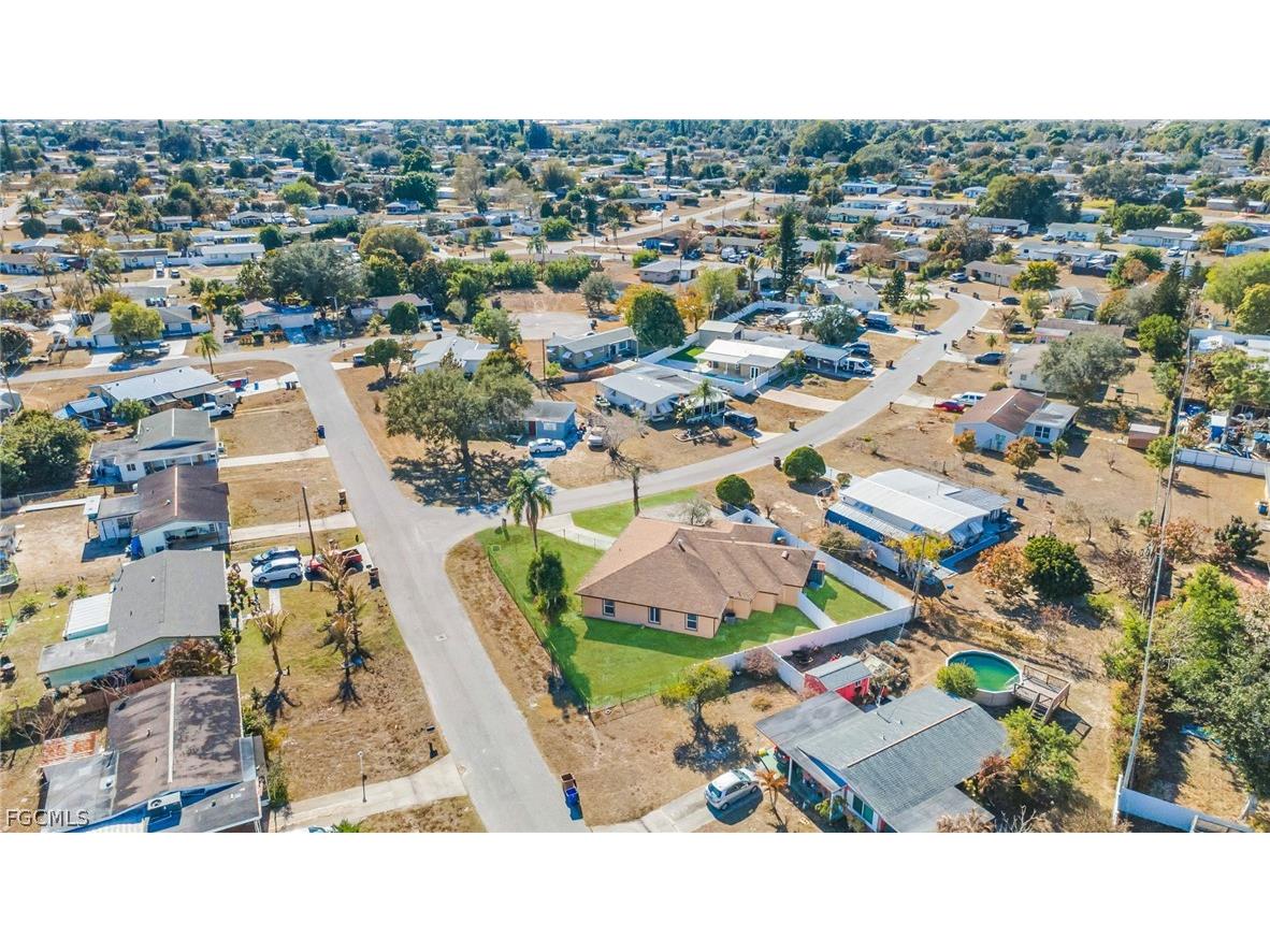 15 Willow Street Lehigh Acres FL 33936 2026009297 image32