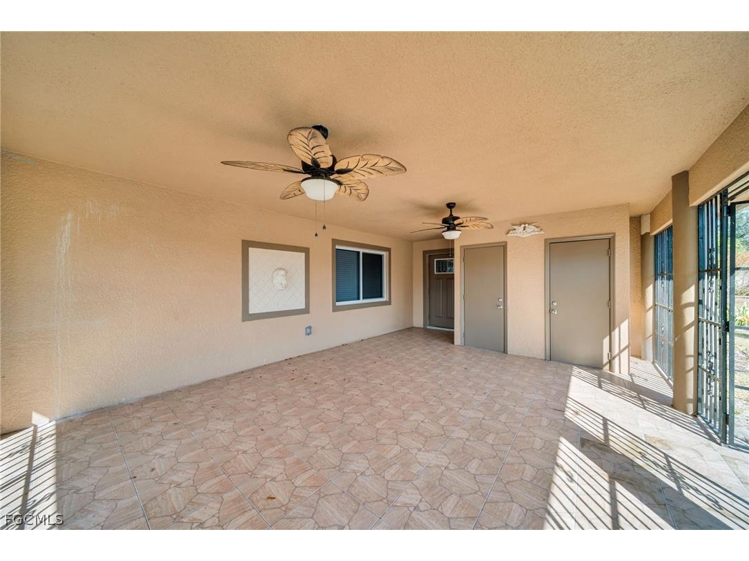 15 Willow Street Lehigh Acres FL 33936 2026009297 image5