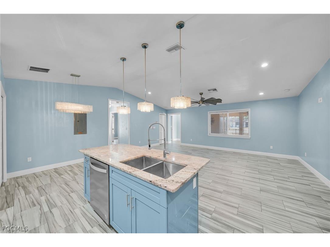 15 Willow Street Lehigh Acres FL 33936 2026009297 image6