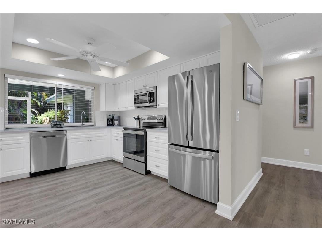 150 1st Avenue N Naples FL 34102 225069290 image11