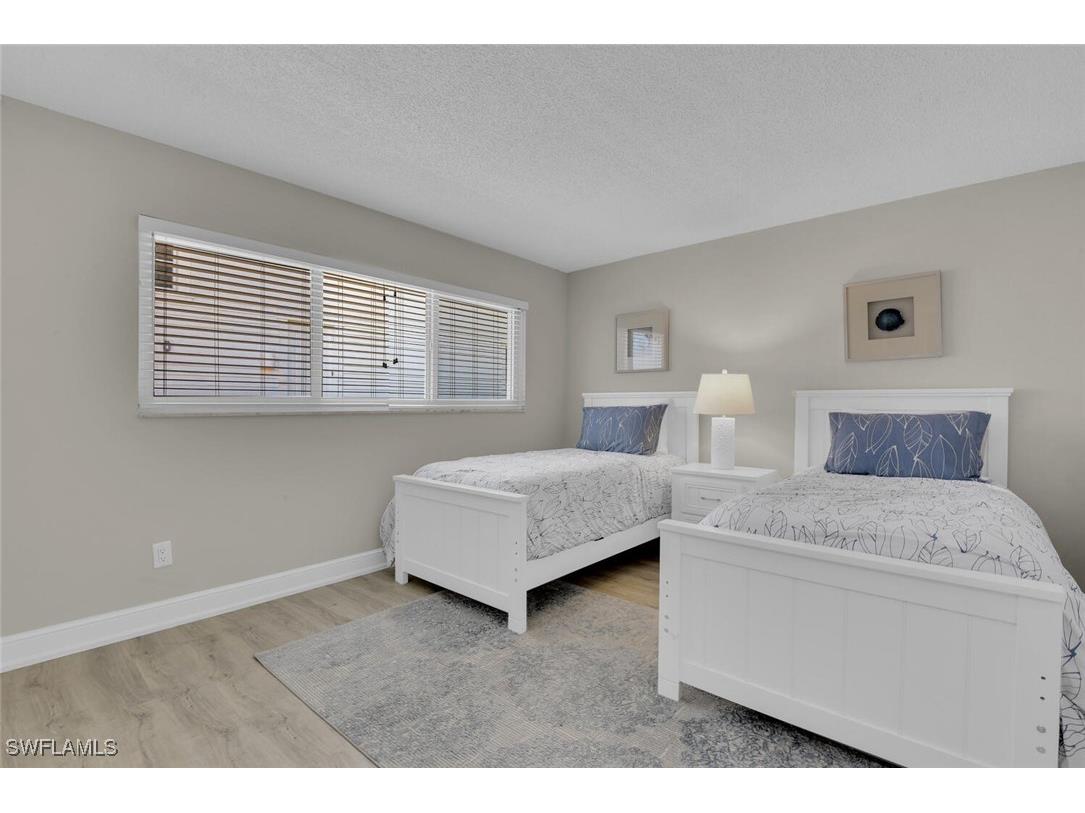 150 1st Avenue N Naples FL 34102 225069290 image21