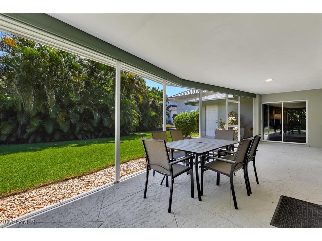 150 1st Avenue N Naples FL 34102 225069290 image32