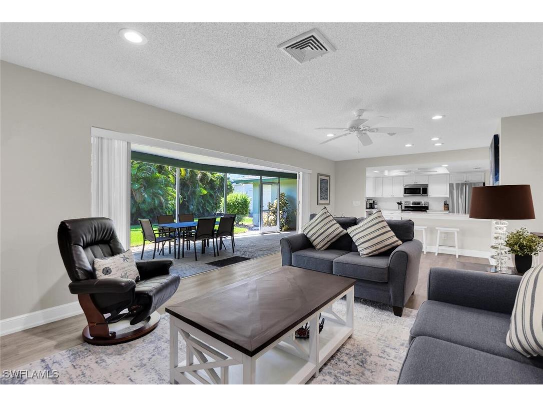 150 1st Avenue N Naples FL 34102 225069290 image5