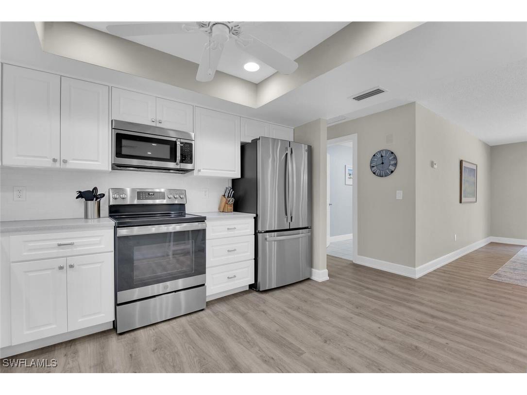 150 1st Avenue N Naples FL 34102 225069290 image9