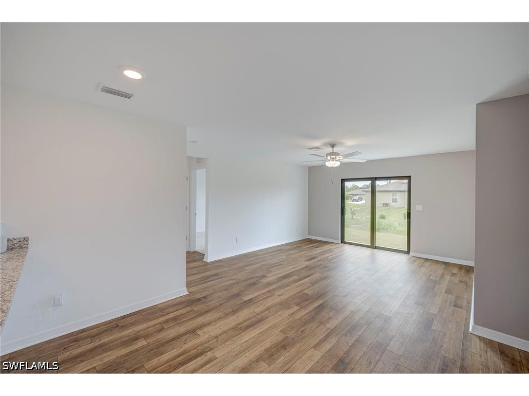 150 Blackstone Drive Fort Myers FL 33913 226022776 image2