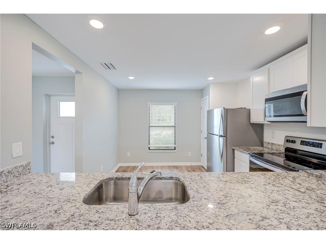 150 Blackstone Drive Fort Myers FL 33913 226022776 image6