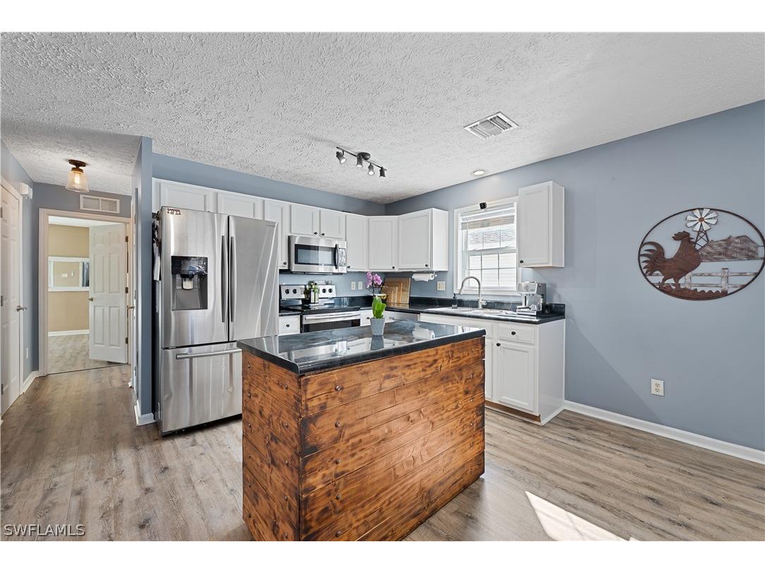 150 Leawood Circle Naples FL 34104 226006824 image5