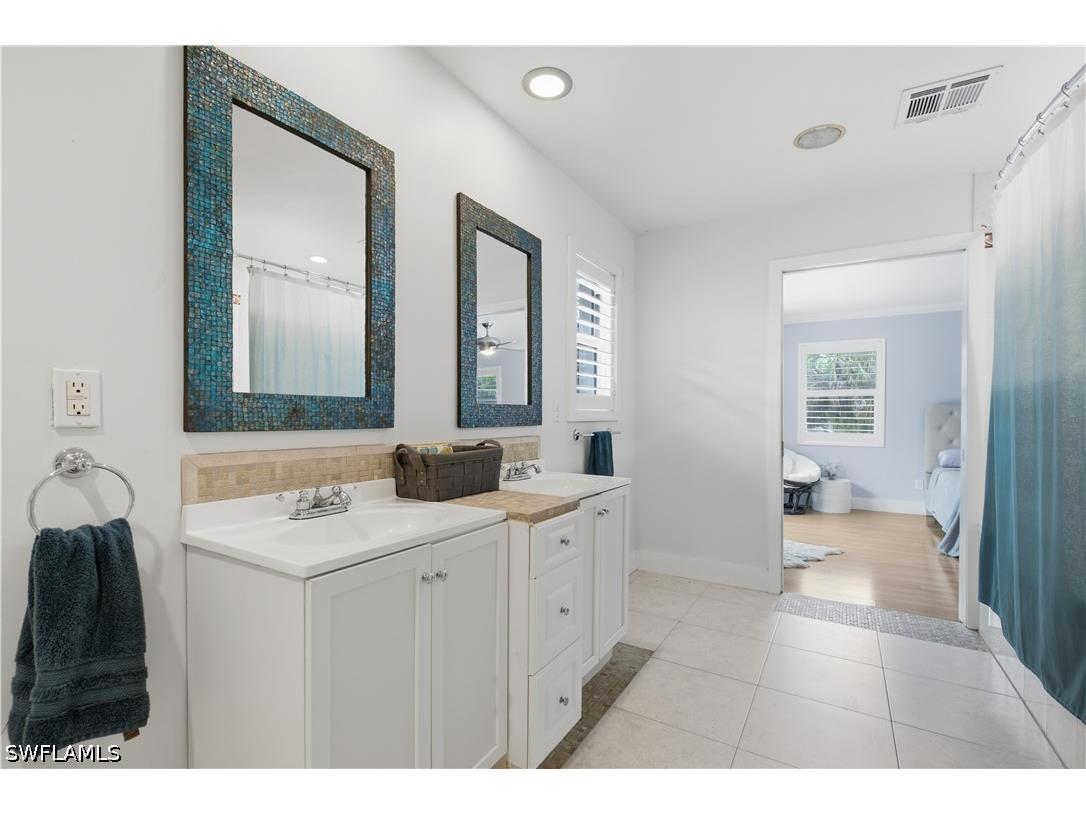 150 Logan Boulevard N Naples FL 34119 226025339 image27
