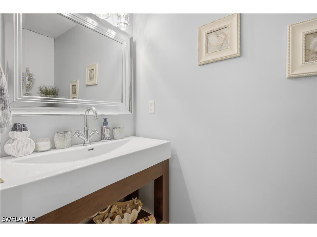 150 Logan Boulevard N Naples FL 34119 226025339 image32