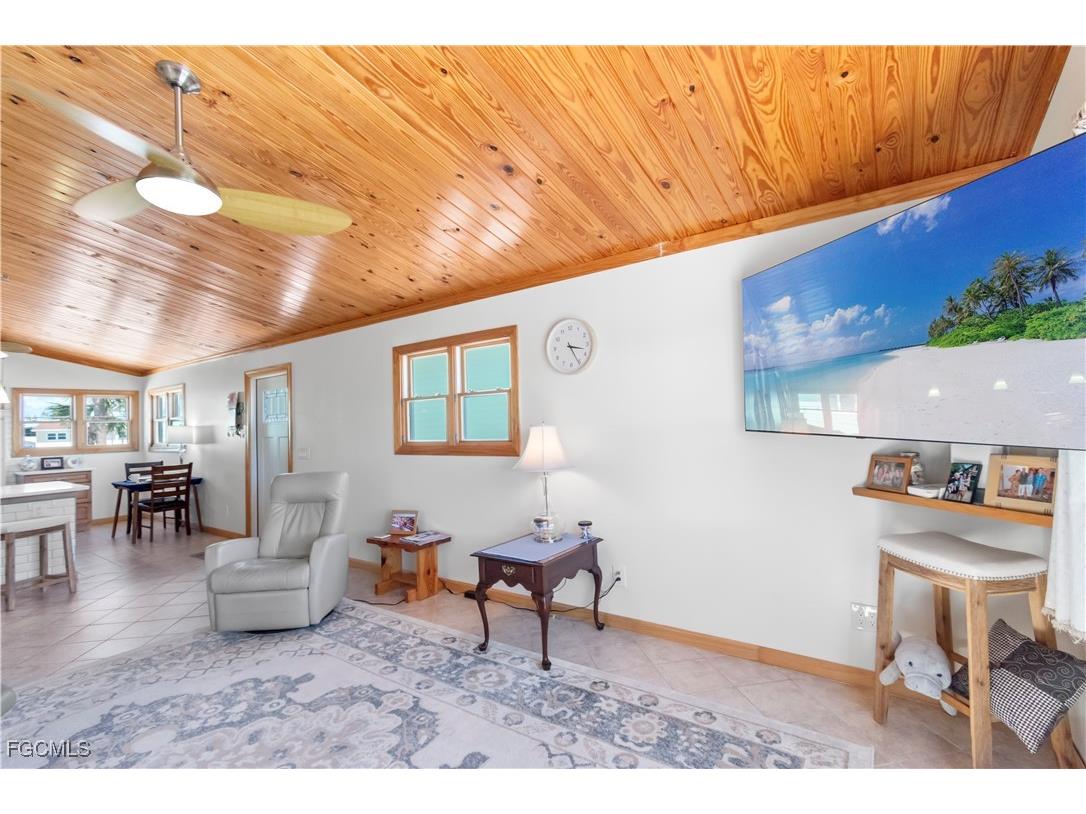 150 Pearl Street Fort Myers Beach FL 33931 2025010370 image10