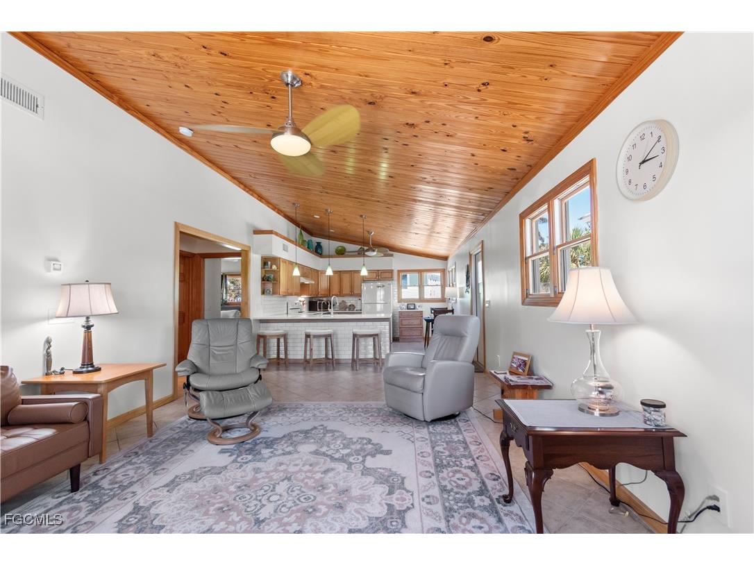 150 Pearl Street Fort Myers Beach FL 33931 2025010370 image11