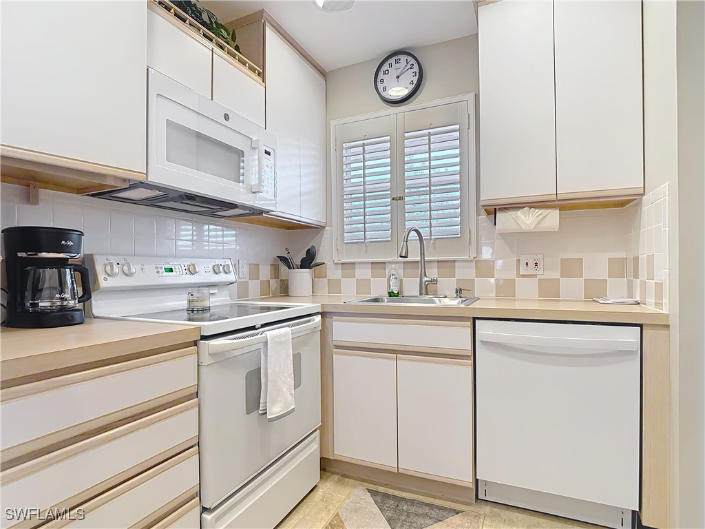 150 Turtle Lake Court #309 Naples FL 34105 225046019 image13