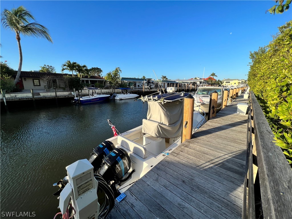 1500 5th Avenue S Naples FL 34102 222054786 image1