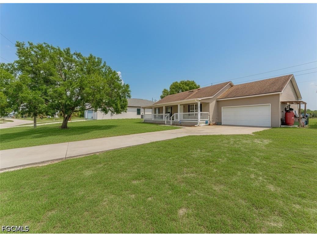1500 Jay Terrace Labelle FL 33935 2026019070 image1