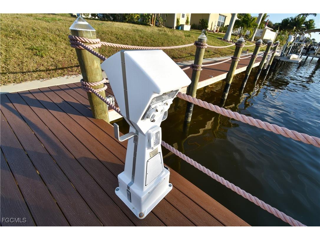 1500 NW 36th Avenue Cape Coral FL 33993 2026000385 image10