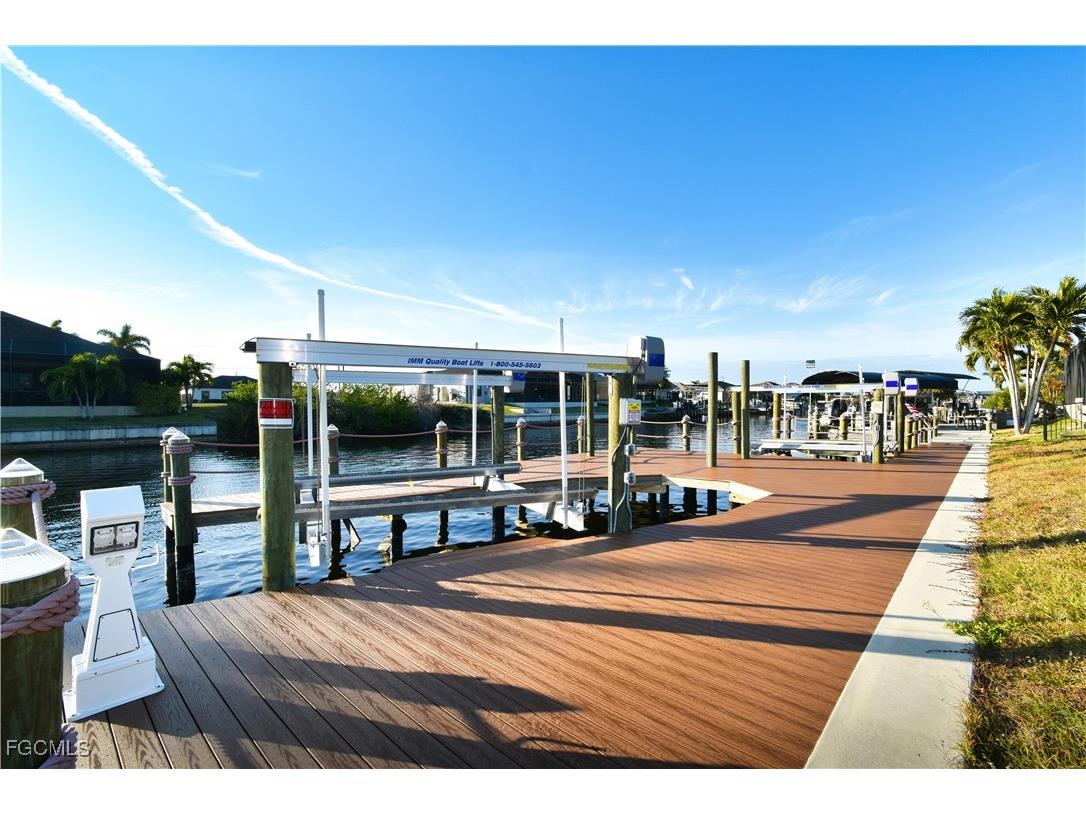 1500 NW 36th Avenue Cape Coral FL 33993 2026000385 image9