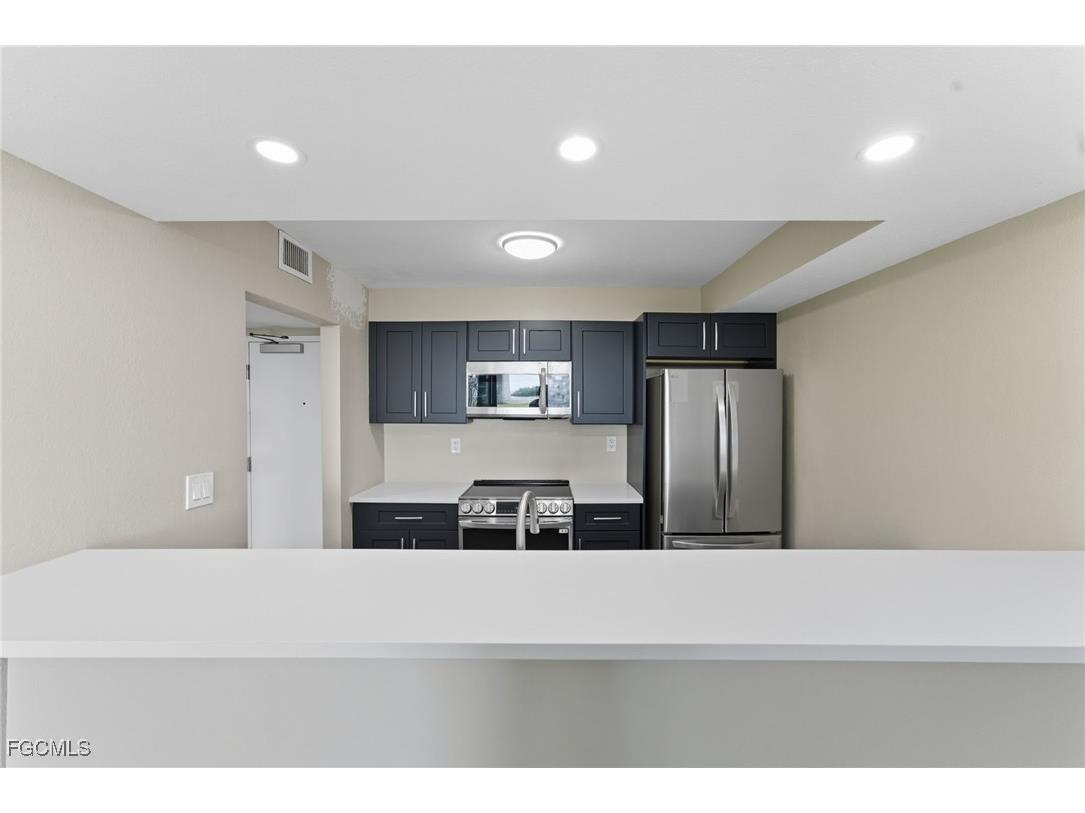 1501 Middle Gulf Drive #104J Sanibel FL 33957 2025014341 image23