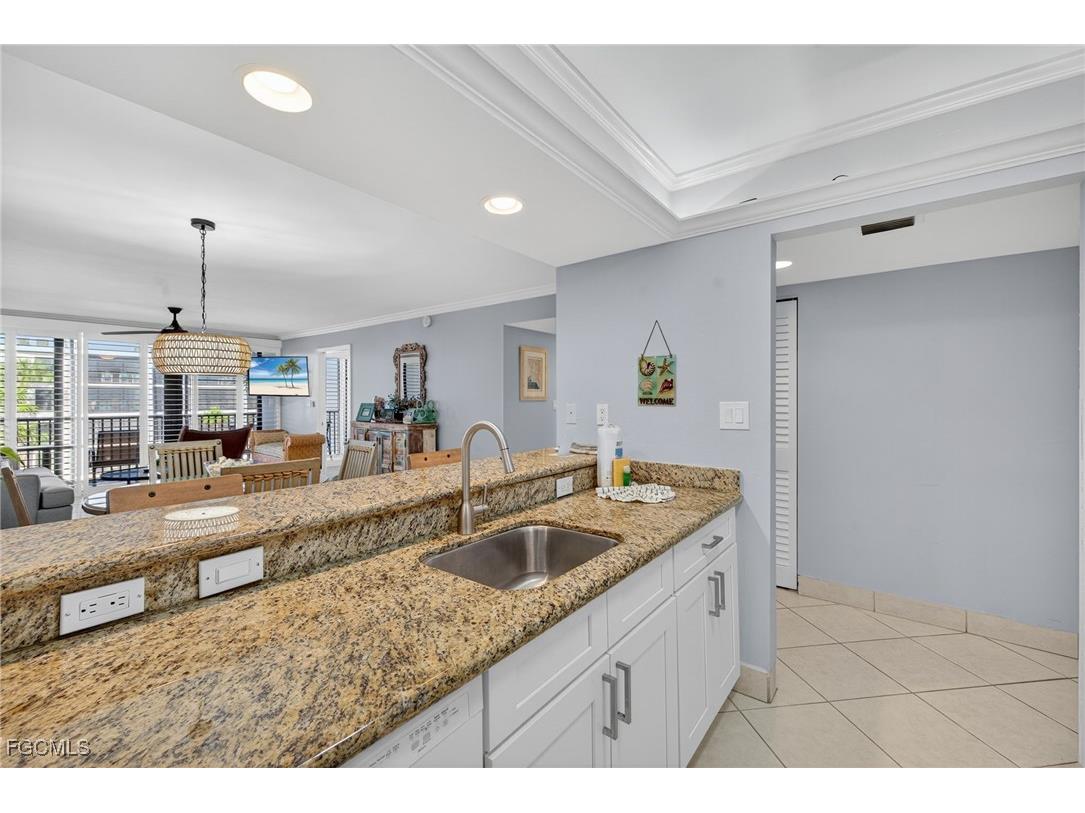 1501 Middle Gulf Drive #305F Sanibel FL 33957 2025020620 image34