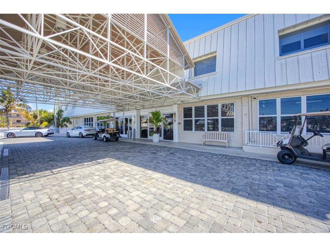 1501 Middle Gulf Drive #307C Sanibel FL 33957 2025006434 image32